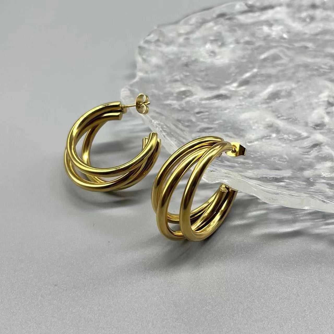 1 Pair Elegant Simple Style C Shape Plating Stainless Steel 18k Gold Plated Ear Studs