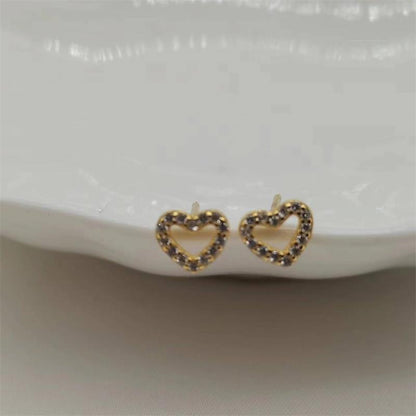 1 Pair Sweet Heart Shape Hollow Out Inlay Sterling Silver Zircon Ear Studs