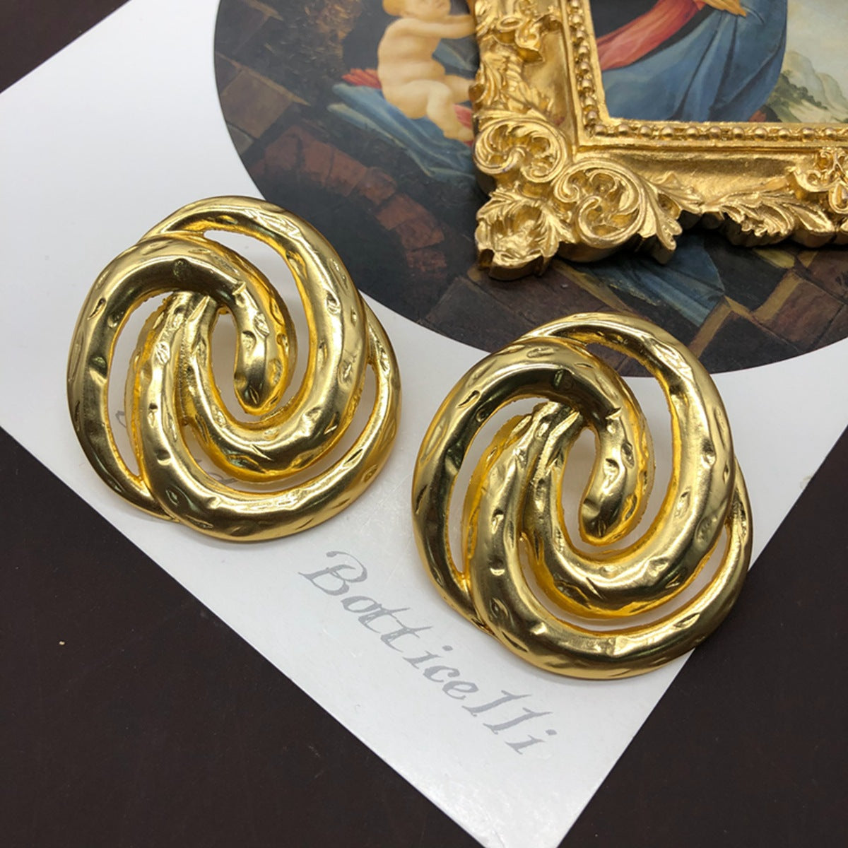 1 Pair Retro Geometric Plating Alloy Gold Plated Ear Studs