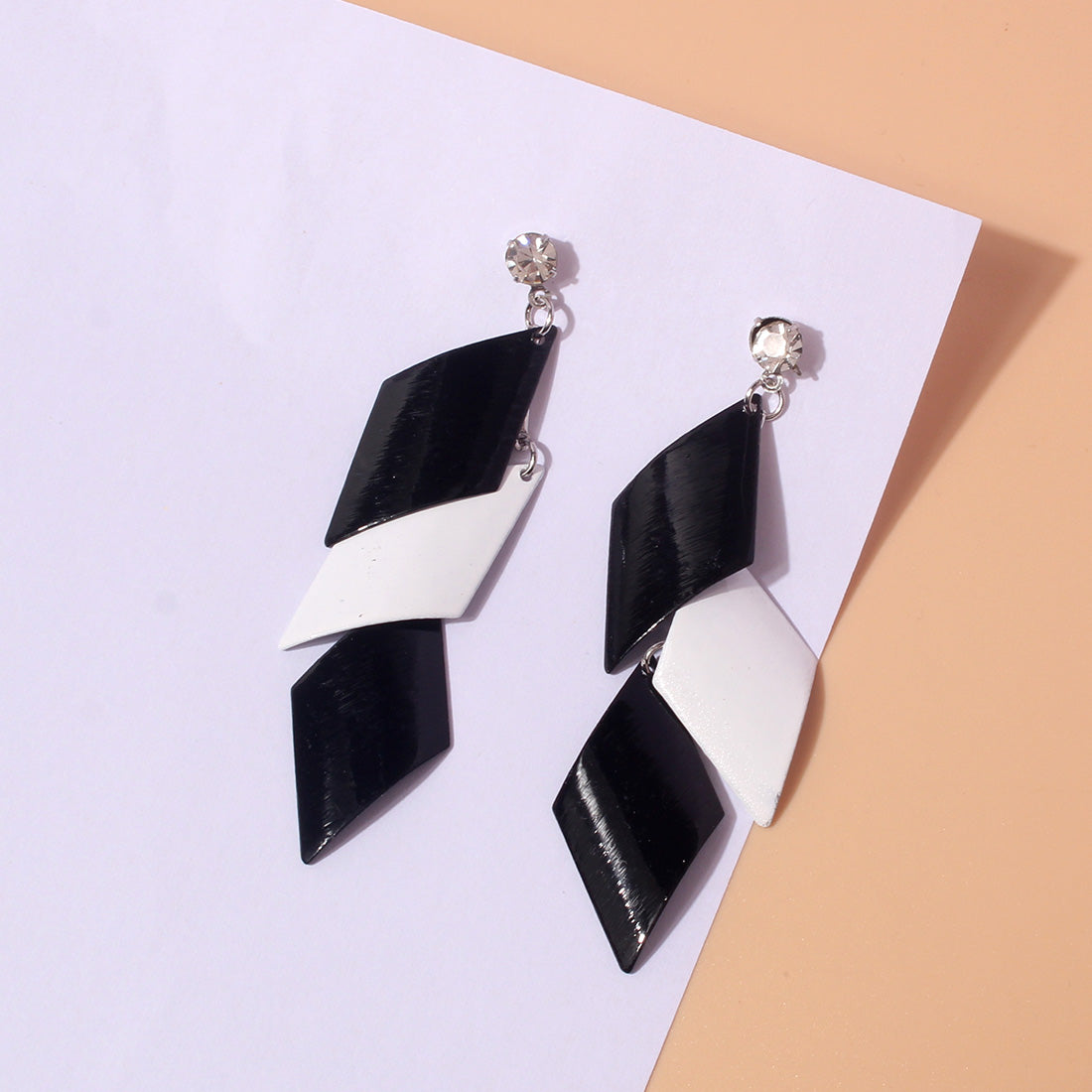 1 Pair Retro Simple Style Roman Style Color Block Metal Drop Earrings