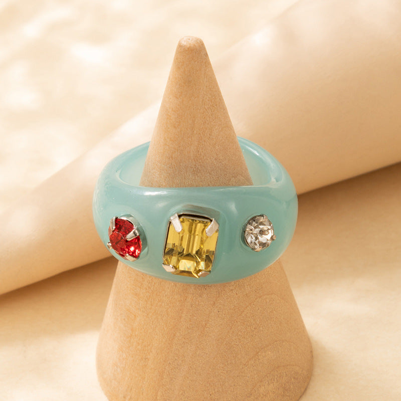 Simple Fashion Transparent Acrylic Resin French Retro Wind Creative Diamond Ring