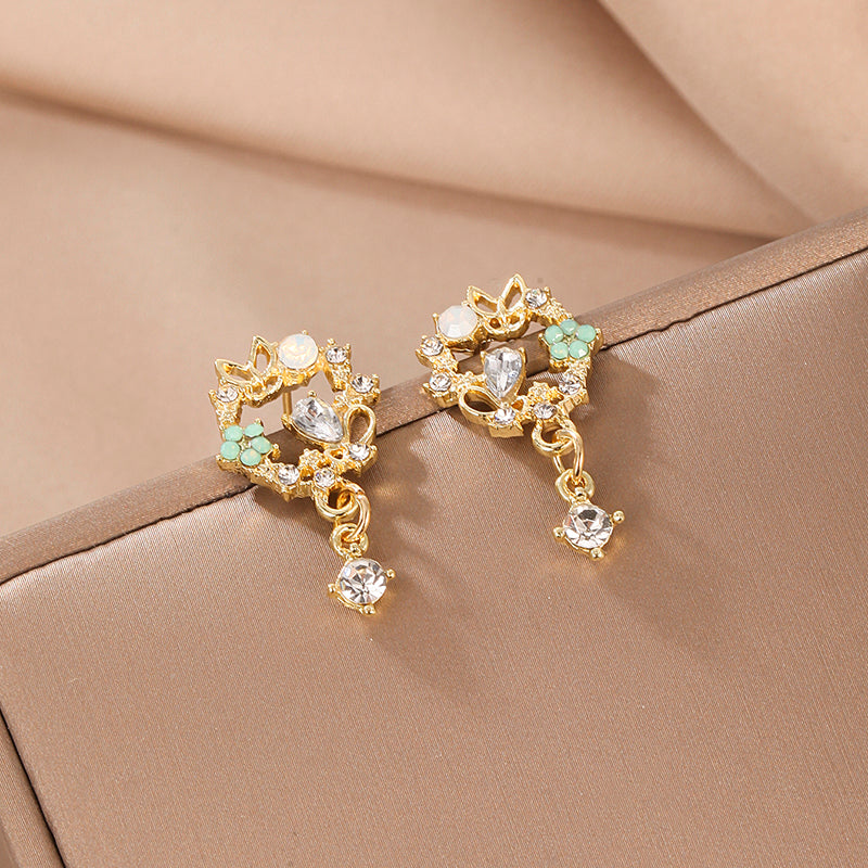 1 Pair Sweet Flower Butterfly Hollow Out Alloy Ear Studs