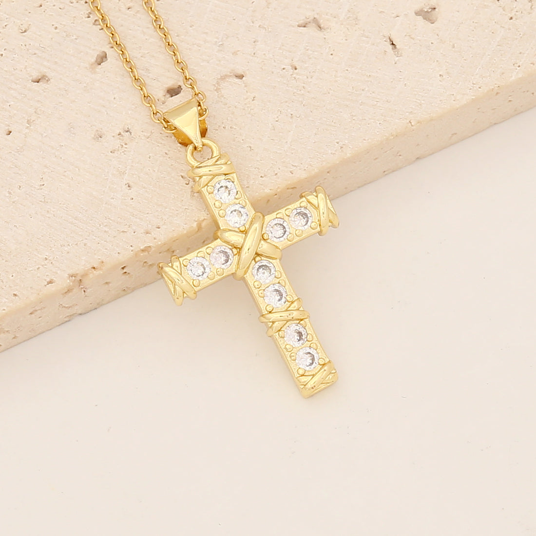 Vintage Style Cross Oval Stainless Steel Copper Artificial Pearls Zircon Pendant Necklace In Bulk