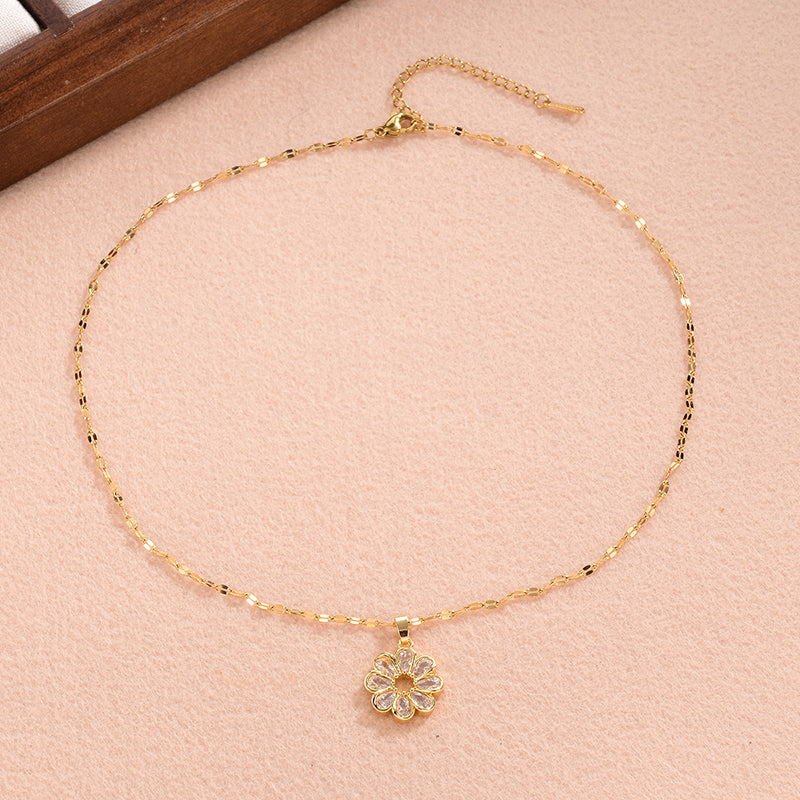 Elegant Cute Sweet Square Copper 18k Gold Plated Zircon Pendant Necklace In Bulk