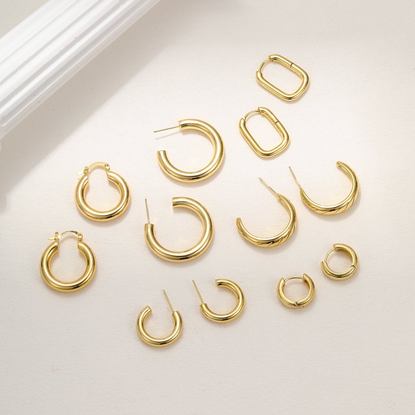 1 Pair Simple Style C Shape Plating Inlay Copper Zircon Hoop Earrings Ear Studs