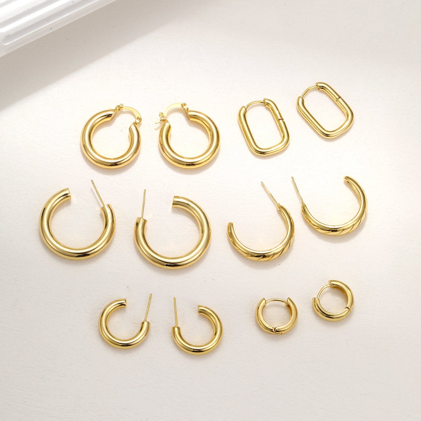 1 Pair Simple Style C Shape Plating Inlay Copper Zircon Hoop Earrings Ear Studs