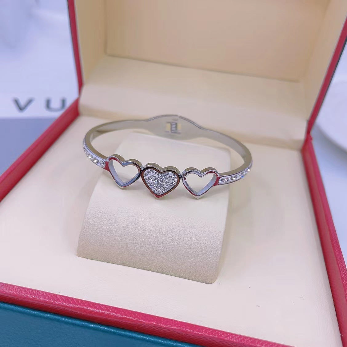 Simple Style Heart Shape Stainless Steel Inlay Zircon Bangle