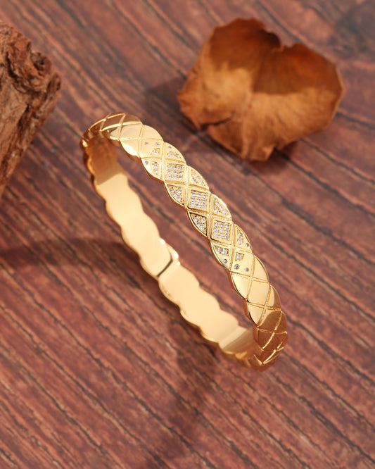 Basic Luxurious Classic Style Argyle Lingge Copper Plating Inlay Zircon 18k Gold Plated Bangle