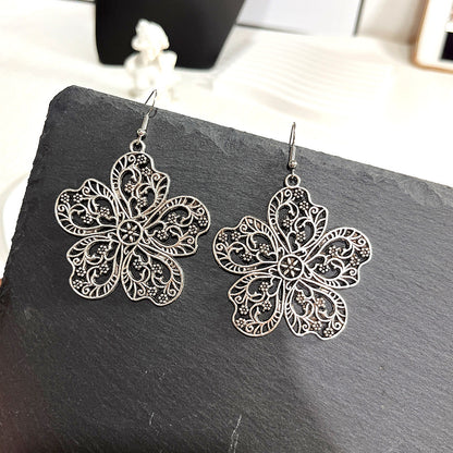 1 Pair Lady Flower Butterfly Metal Drop Earrings