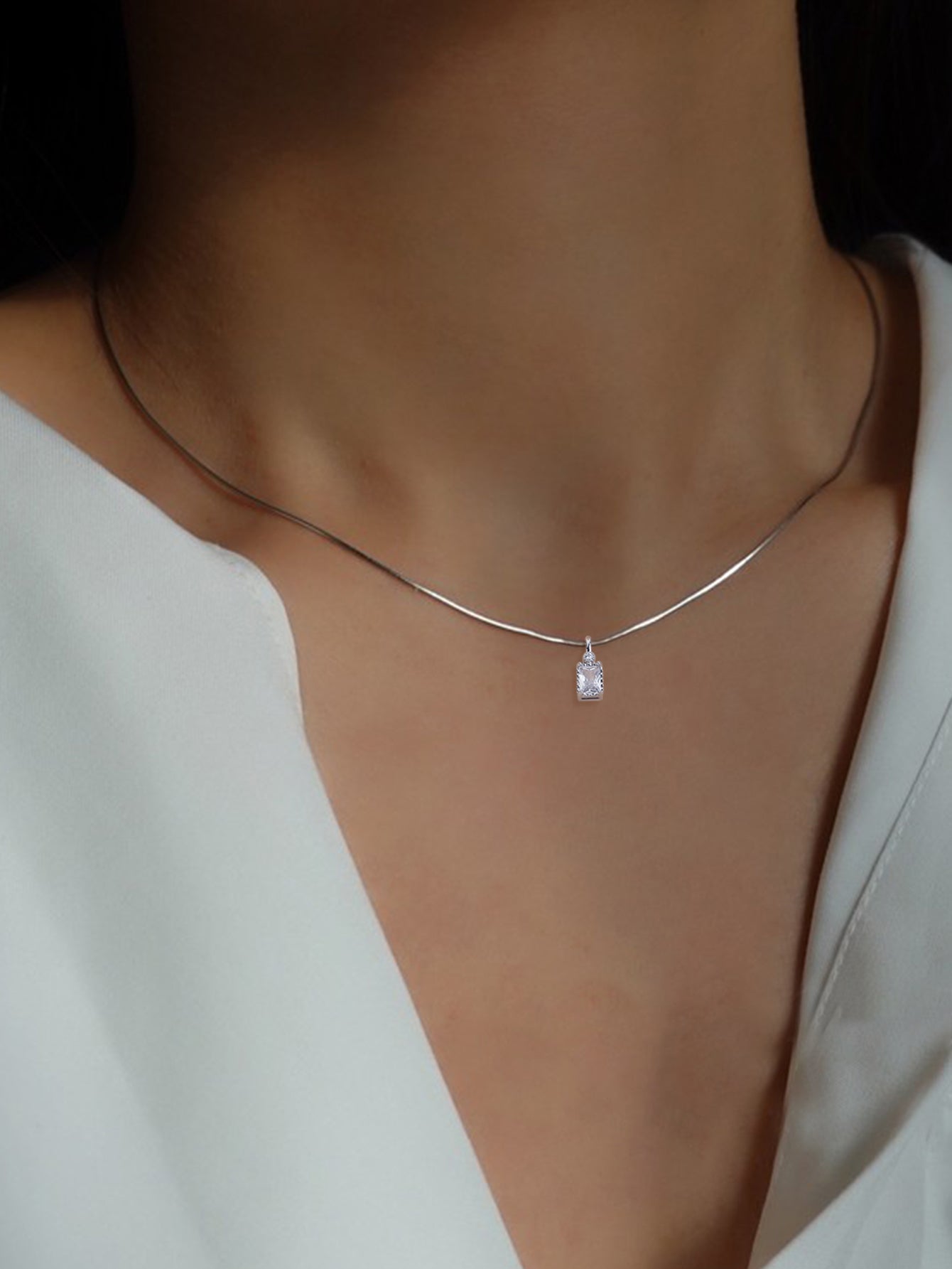 Simple Style Round Stainless Steel Inlay Zircon Solitaire Necklace