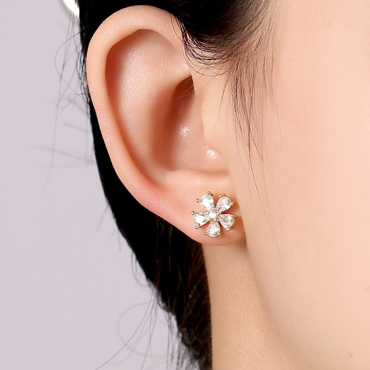 1 Pair Elegant Lady Star Heart Shape Butterfly Plating Inlay Copper Artificial Diamond Ear Studs