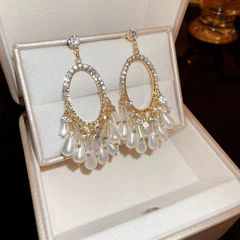 1 Pair Luxurious Oval Tassel Plating Inlay Alloy Artificial Pearls Rhinestones Drop Earrings