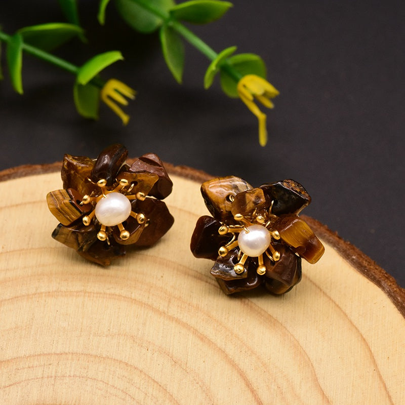 1 Pair Retro Flower Plating Inlay Copper Natural Stone Pearl 18k Gold Plated Ear Studs