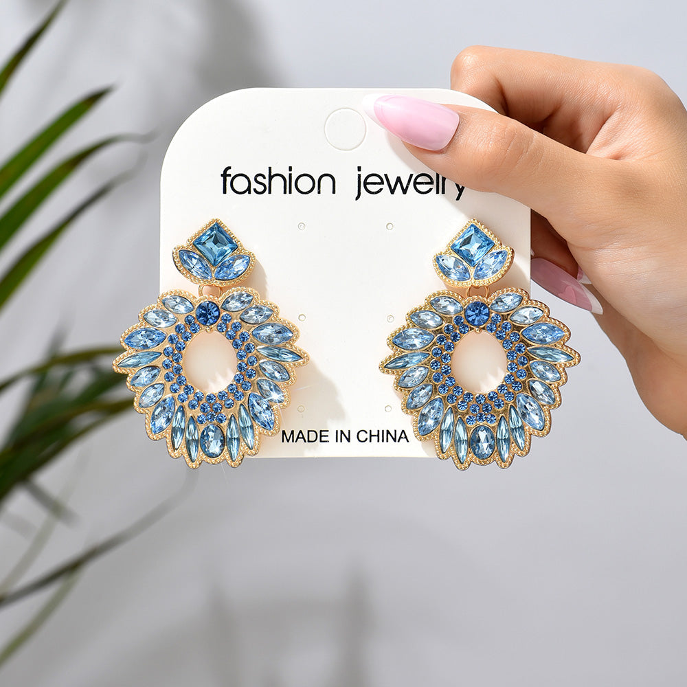 1 Pair Retro Exaggerated Geometric Plating Hollow Out Inlay Zinc Alloy Rhinestones Drop Earrings