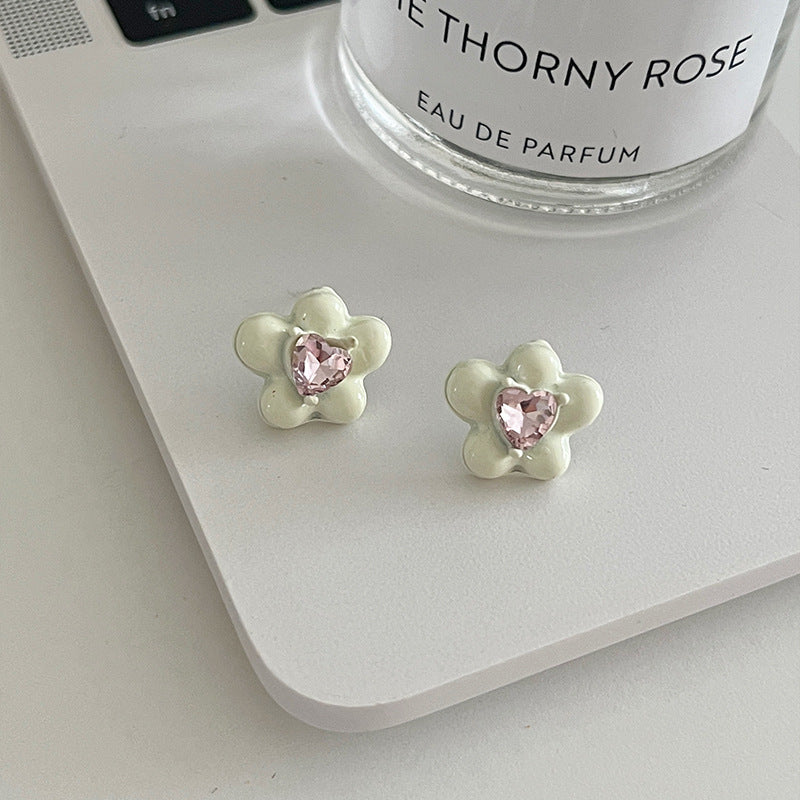 1 Pair Retro Simple Style Flower Inlay Alloy Zircon Ear Studs