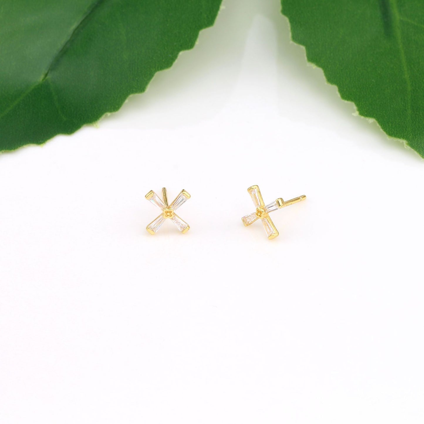 1 Pair Simple Style Streetwear Cross Plating Inlay Sterling Silver Zircon Ear Studs