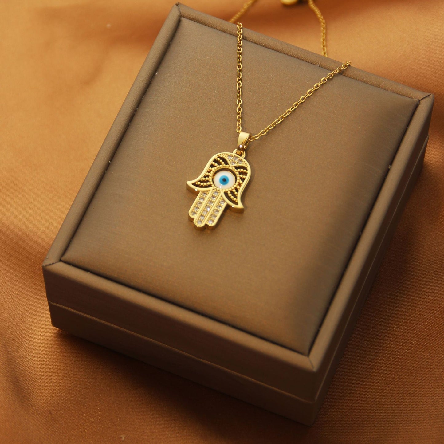 Sweet Eye Titanium Steel Plating Inlay Zircon Pendant Necklace