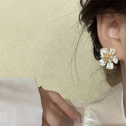 1 Pair Simple Style Flower Alloy Ear Studs