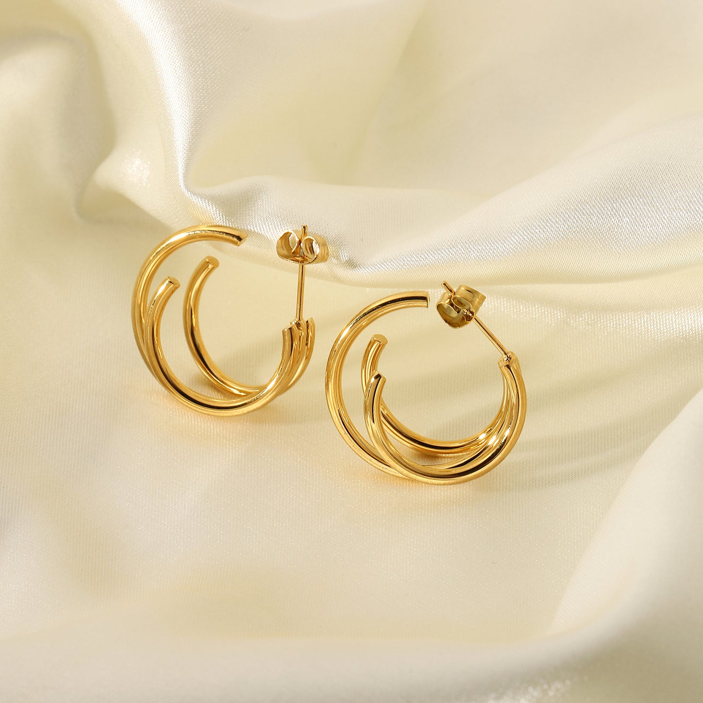 1 Pair Casual Simple Style Solid Color Plating Titanium Steel 18k Gold Plated Earrings