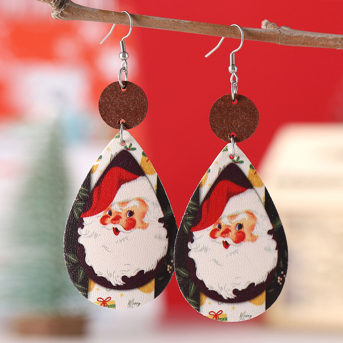 Wholesale Jewelry Cute Santa Claus Water Droplets Pu Leather Printing Drop Earrings