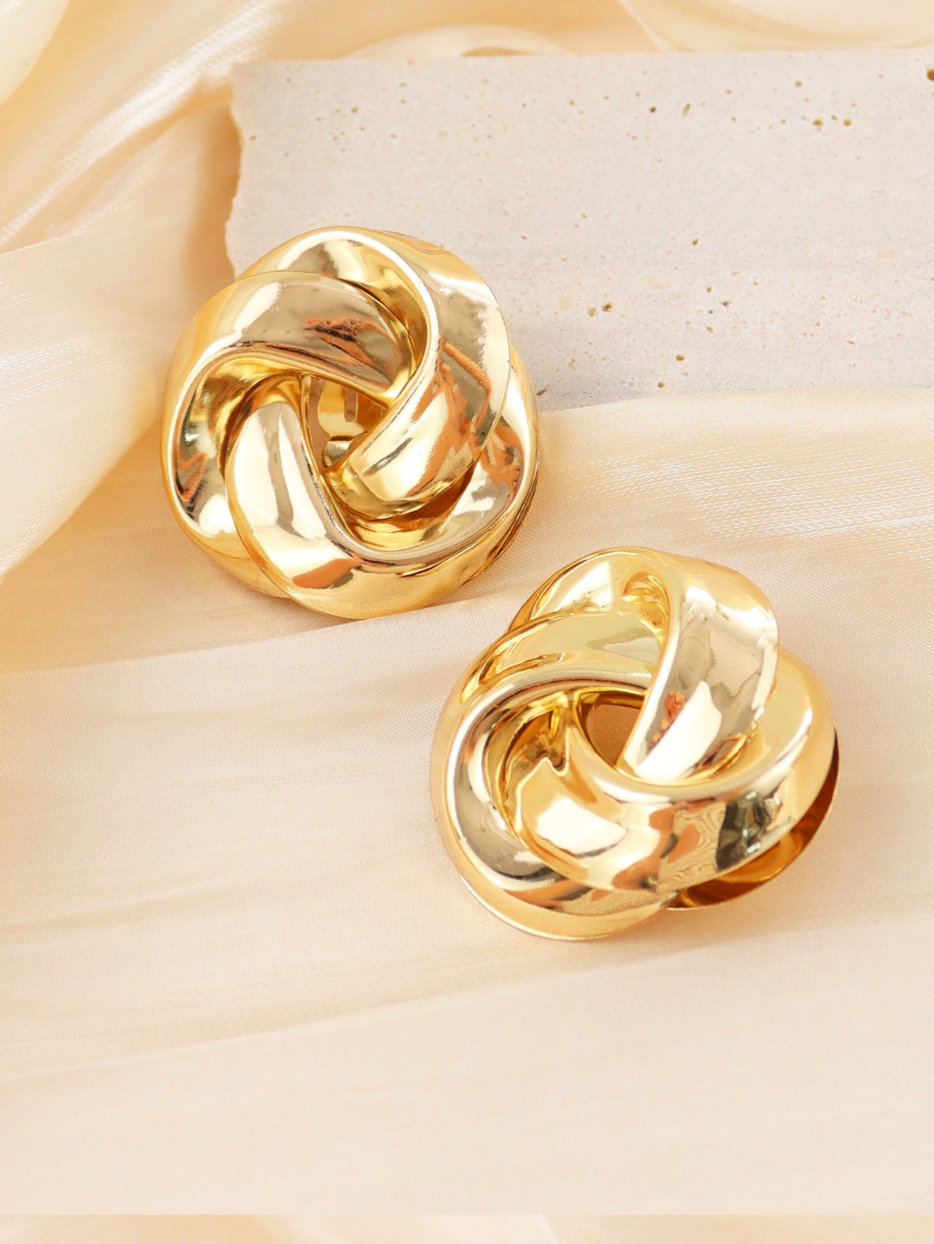 1 Pair Simple Style Knot Plating Metal Ear Studs