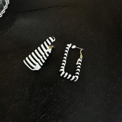 1 Pair Casual C Shape Stripe Stoving Varnish Mixed Materials Earrings Ear Studs