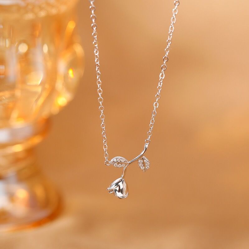 Sweet Flower Sterling Silver Zircon Necklace In Bulk