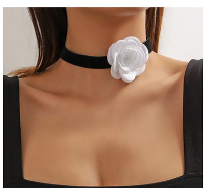 Sweet Flower Cloth Wholesale Choker