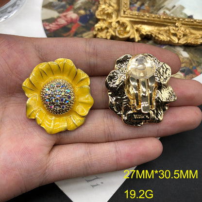 1 Pair Retro Flower Plating Alloy Ear Studs