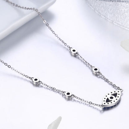 Casual Devil's Eye Hand Of Fatima Skull Sterling Silver White Gold Plated Glass Zircon Necklace In Bulk