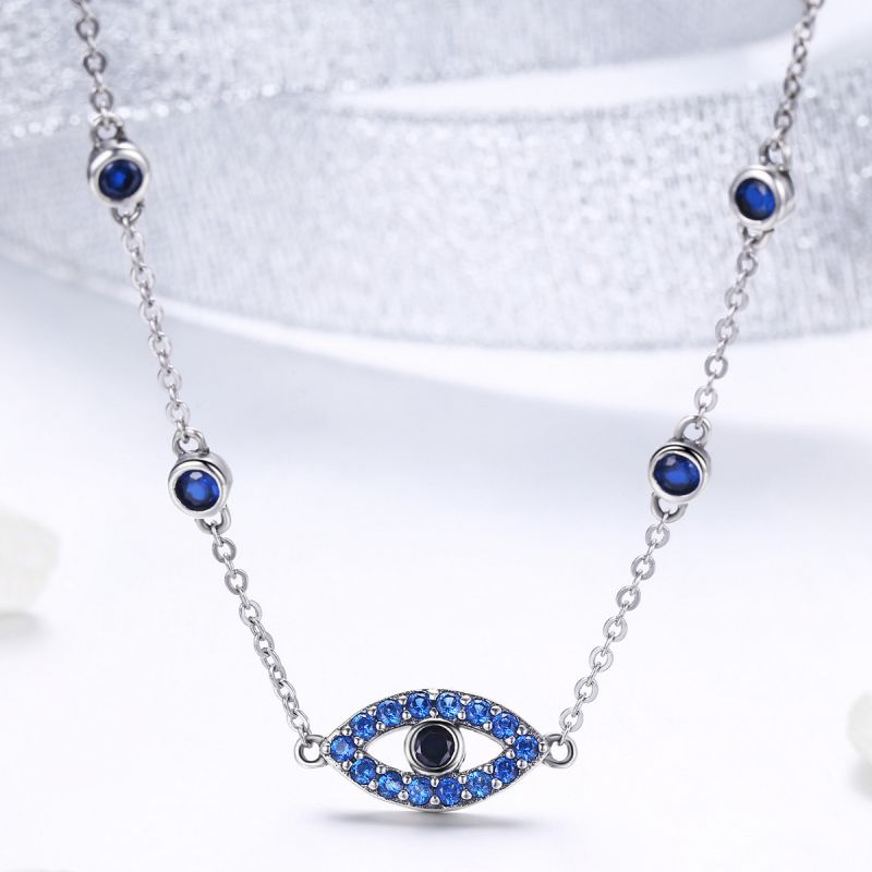 Casual Devil's Eye Hand Of Fatima Skull Sterling Silver White Gold Plated Glass Zircon Necklace In Bulk