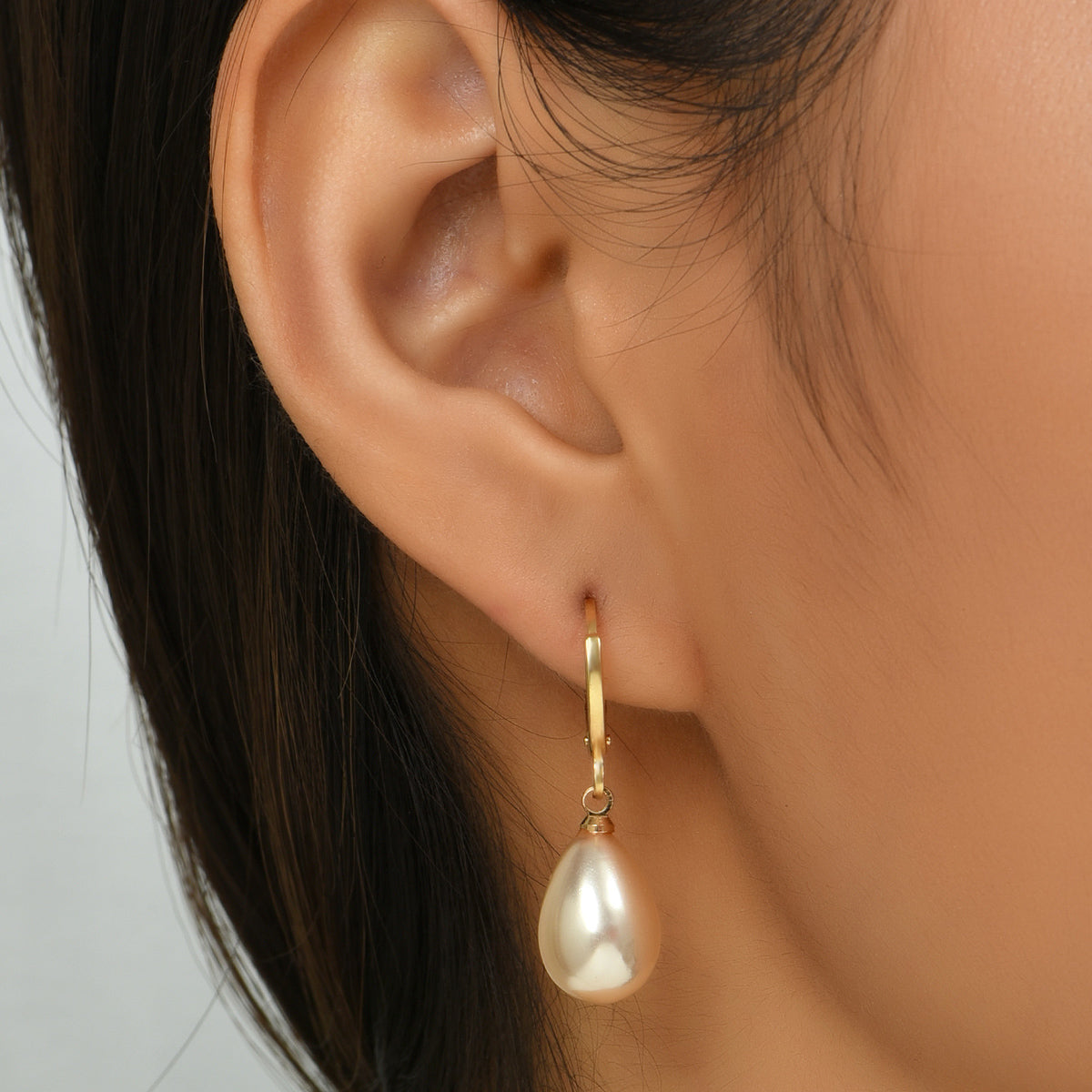 1 Pair Lady Pearl Alloy Resin Drop Earrings