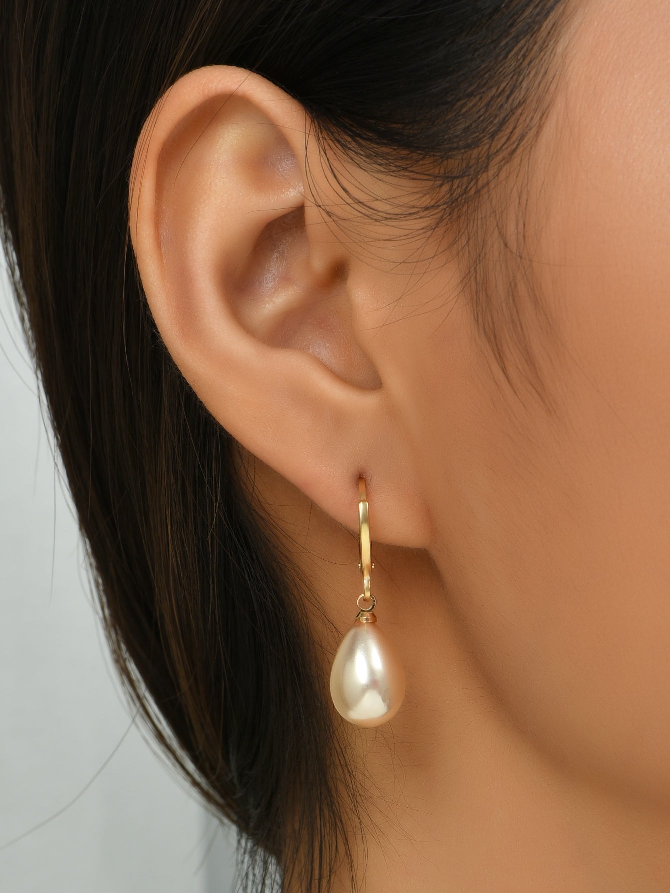 1 Pair Lady Pearl Alloy Resin Drop Earrings