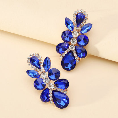 1 Pair Elegant Retro Luxurious Leaves Plating Hollow Out Inlay Zinc Alloy Glass Drop Earrings