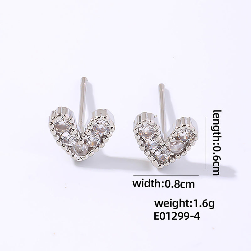 1 Pair Casual Simple Style Shiny Heart Shape Plating Inlay Copper Zircon White Gold Plated Gold Plated Ear Studs