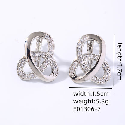 1 Pair Simple Style Shiny Triangle Plating Inlay Copper Zircon White Gold Plated Gold Plated Ear Studs