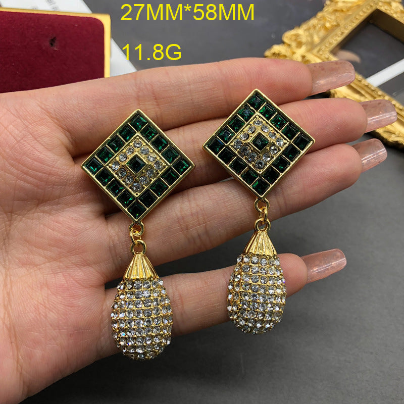 1 Pair Elegant Classical Vintage Style Geometric Plating Inlay Alloy Glass Zircon Gold Plated Drop Earrings