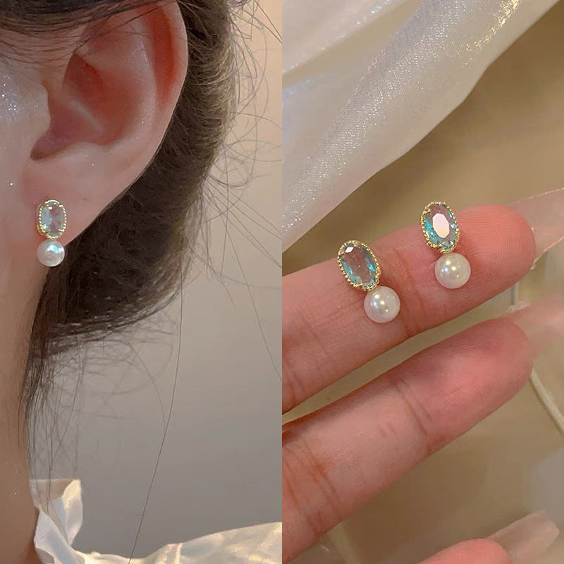 Fashion Heart Shape Flower Copper Beaded Plating Inlay Pearl Zircon Earrings Ear Studs 1 Pair