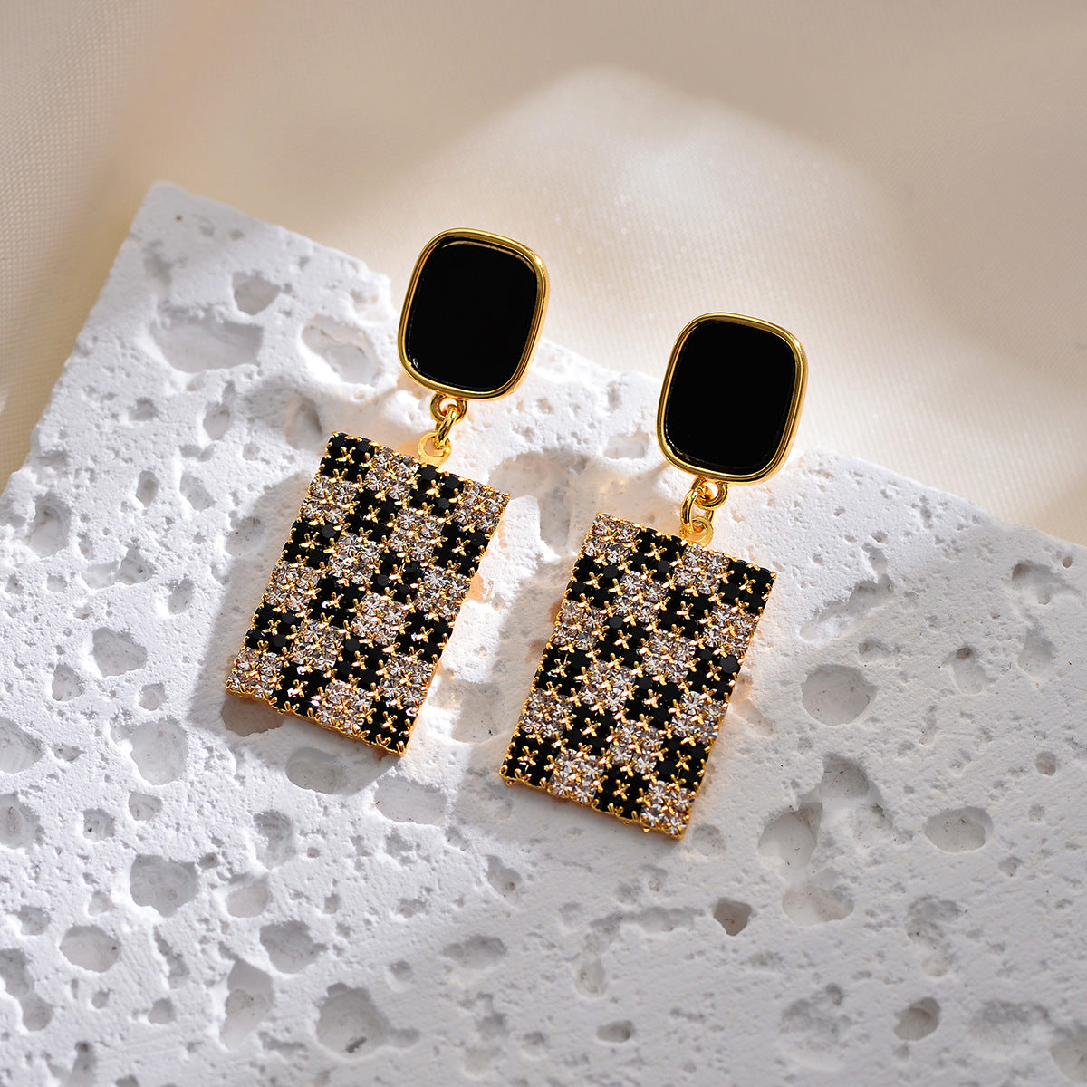 1 Pair Simple Style Rectangle Plating Inlay Copper Zircon Gold Plated Drop Earrings