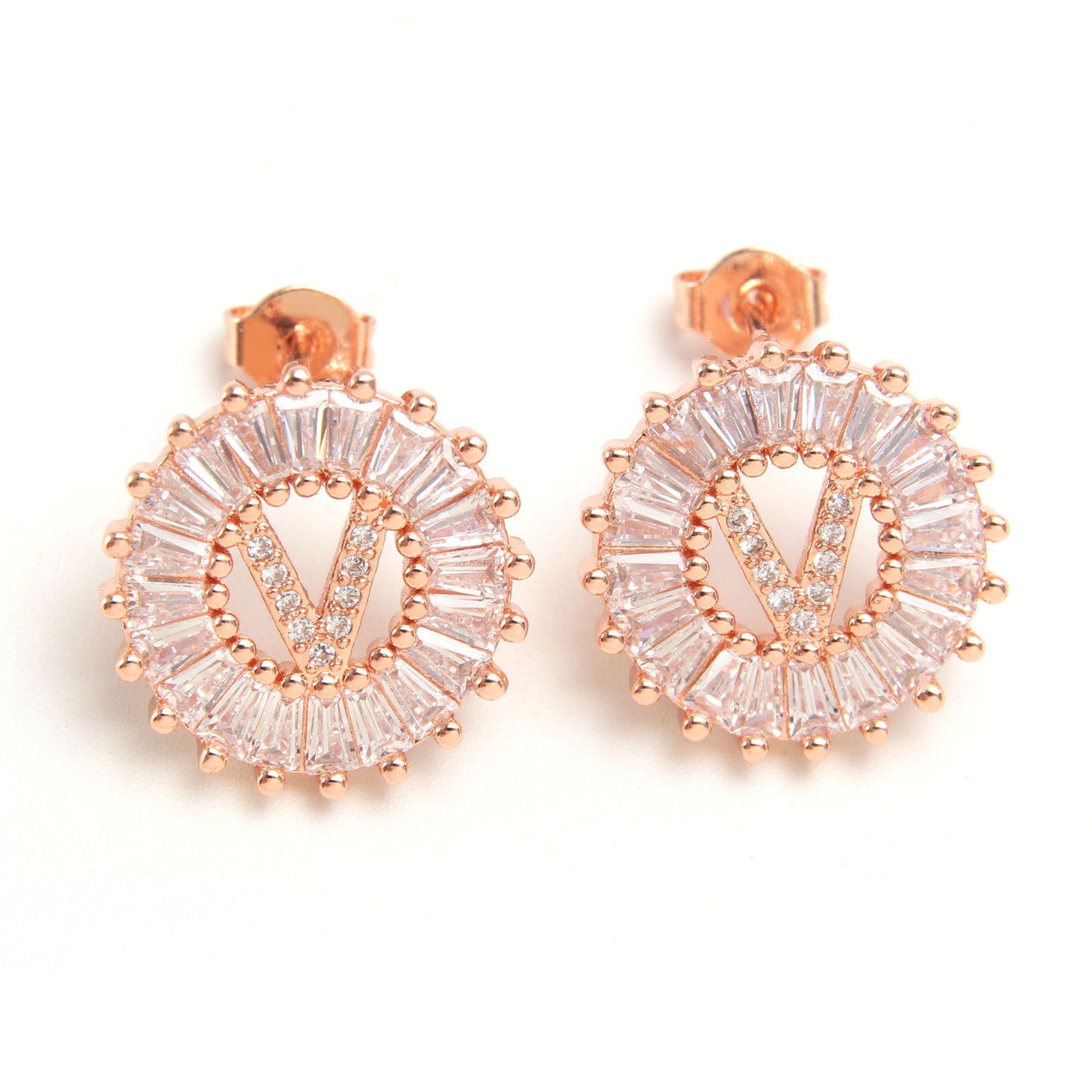 Fashion Letter Copper Inlay Zircon Ear Studs 1 Pair