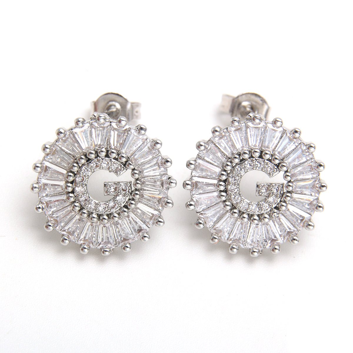 Fashion Letter Copper Inlay Zircon Ear Studs 1 Pair