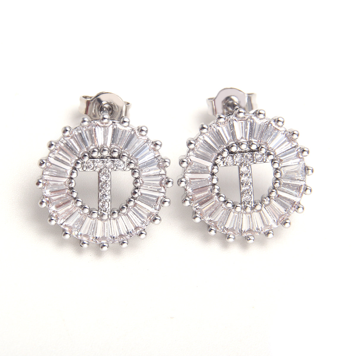 Fashion Letter Copper Inlay Zircon Ear Studs 1 Pair