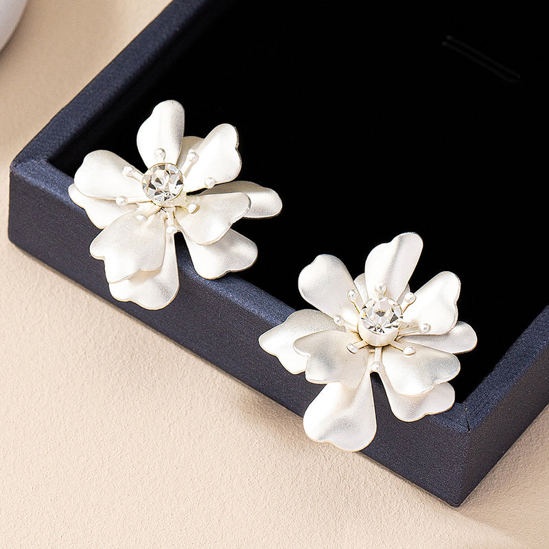 1 Pair Casual Romantic Sweet Flower Petal Floral Inlay Alloy Zircon Ear Studs