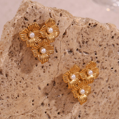 1 Pair Vintage Style Simple Style Classic Style Floral Plating Inlay Stainless Steel Pearl 18k Gold Plated Ear Studs