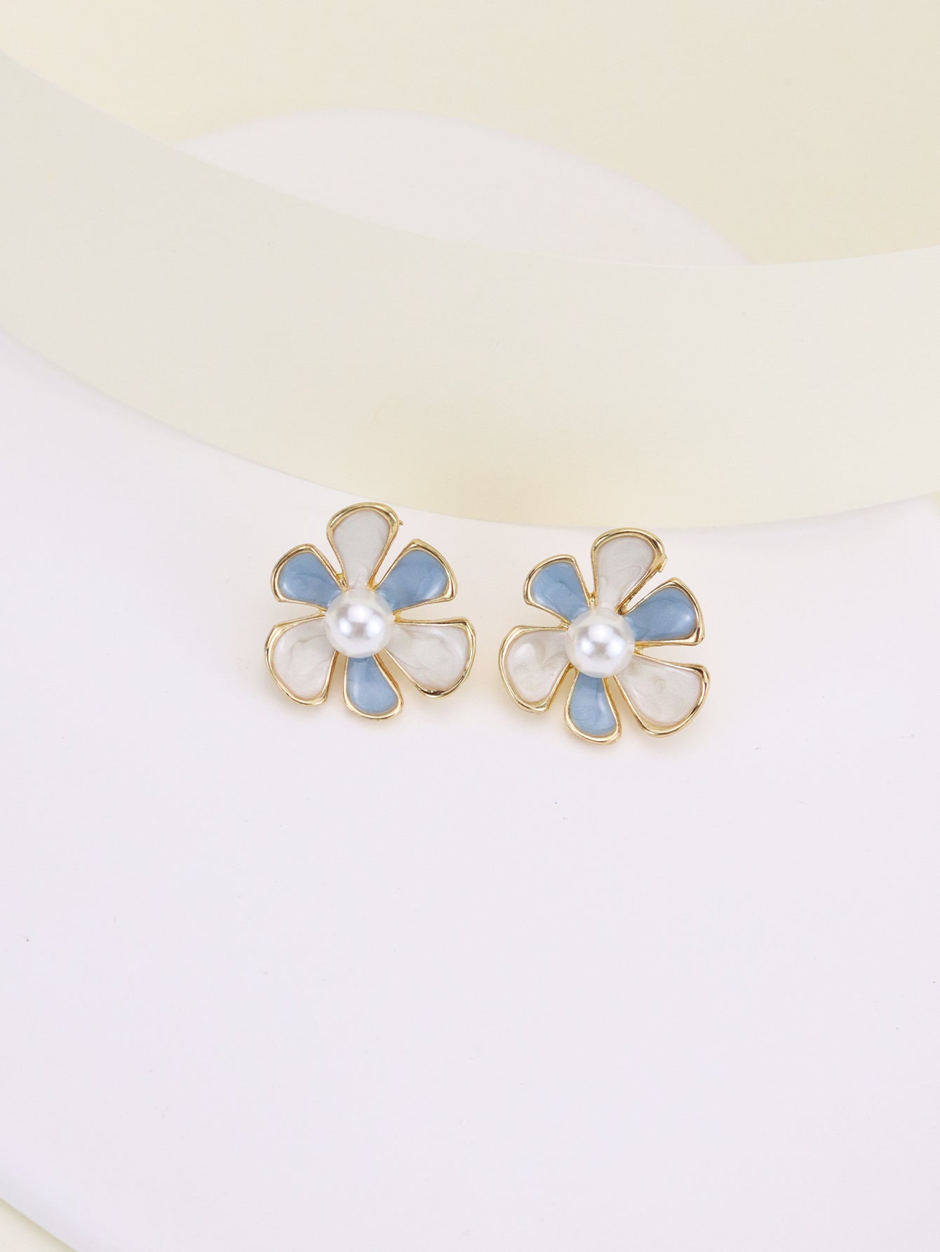 Wholesale Jewelry Simple Style Flower Butterfly Alloy Enamel Stoving Varnish Drop Earrings Ear Studs