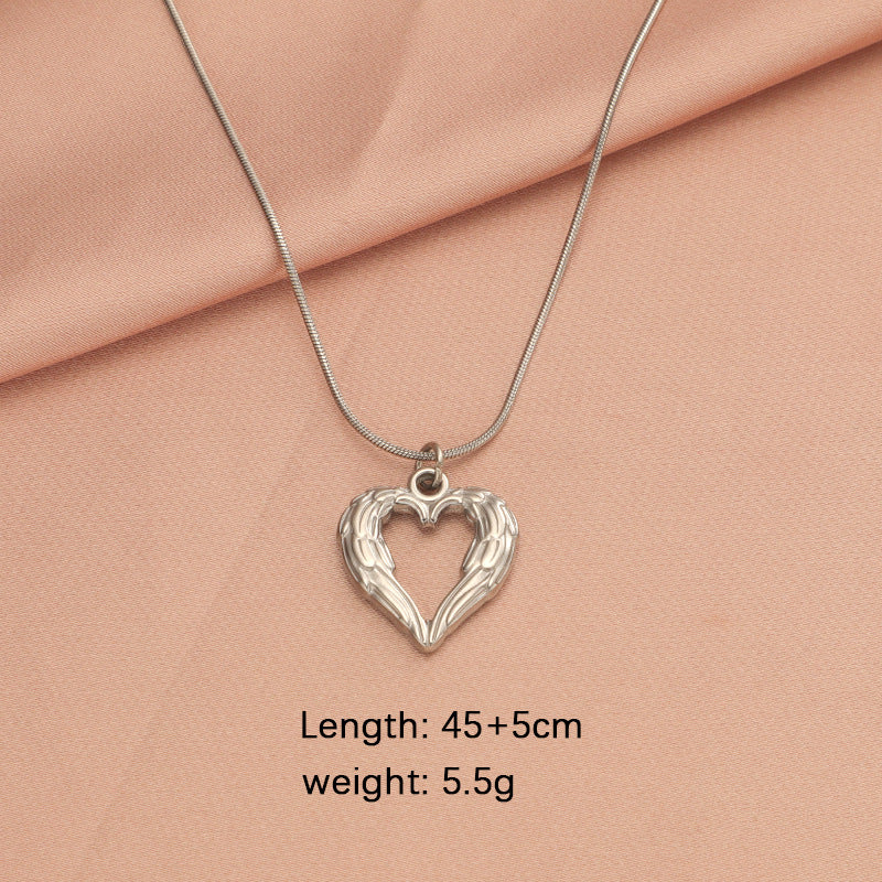 Simple Style Heart Shape Stainless Steel Plating Hollow Out 18k Gold Plated Rose Gold Plated Pendant Necklace Necklace