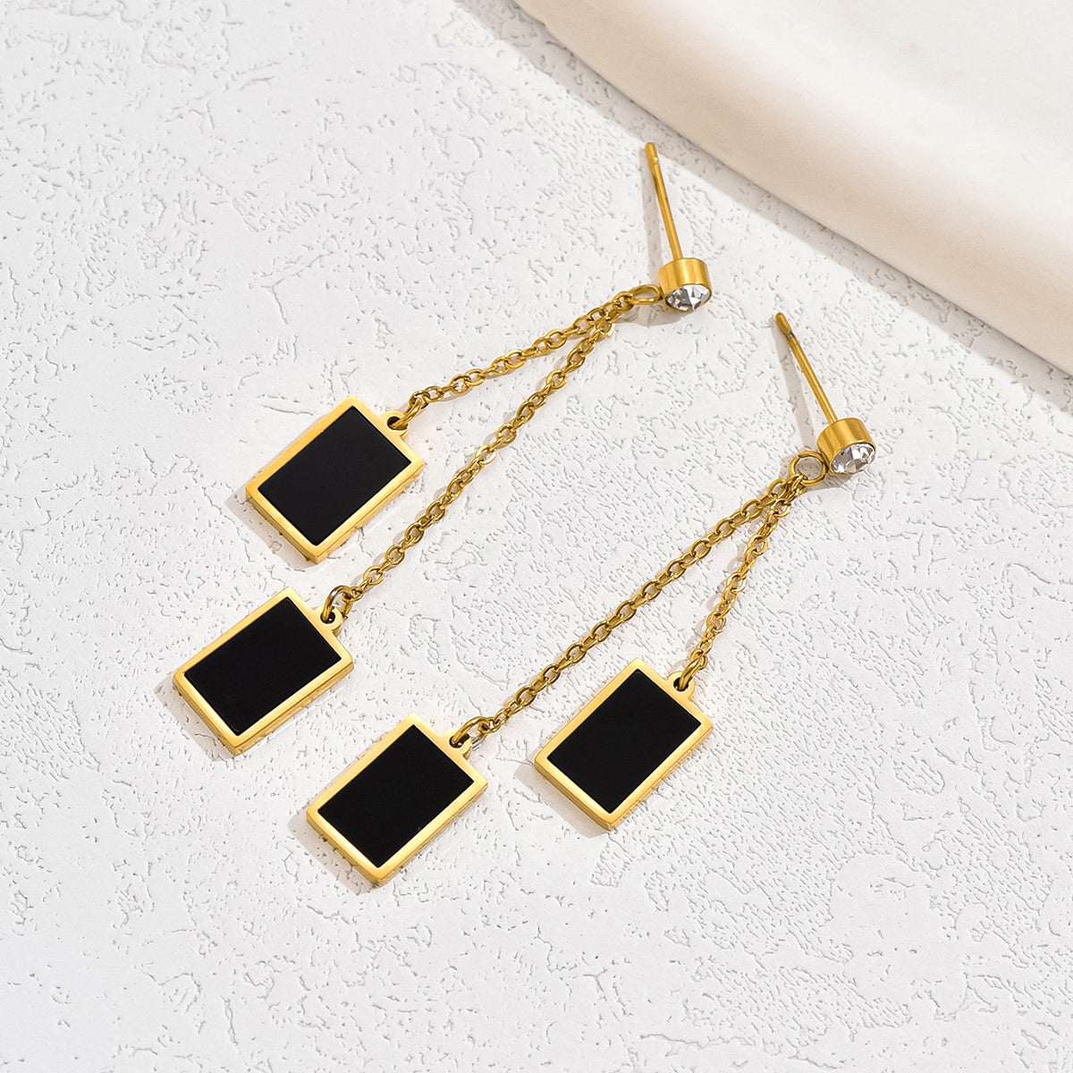 1 Pair Casual Vintage Style Simple Style Geometric Plating Inlay Stainless Steel 18k Gold Plated Drop Earrings