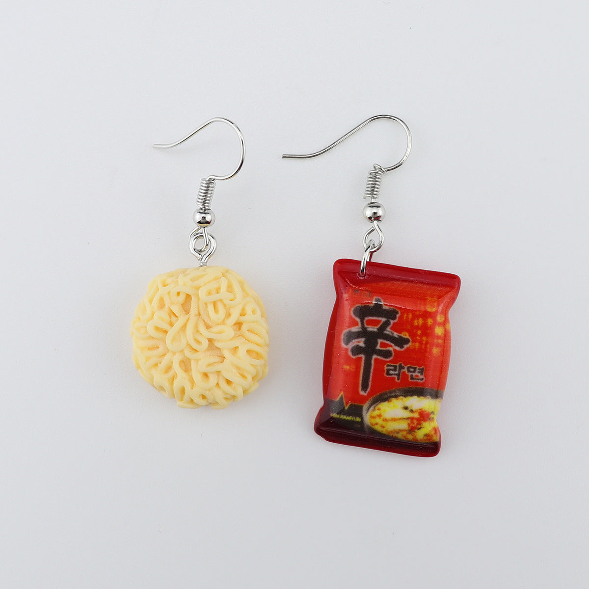 1 Pair Simple Style Cartoon Plastic Resin Drop Earrings