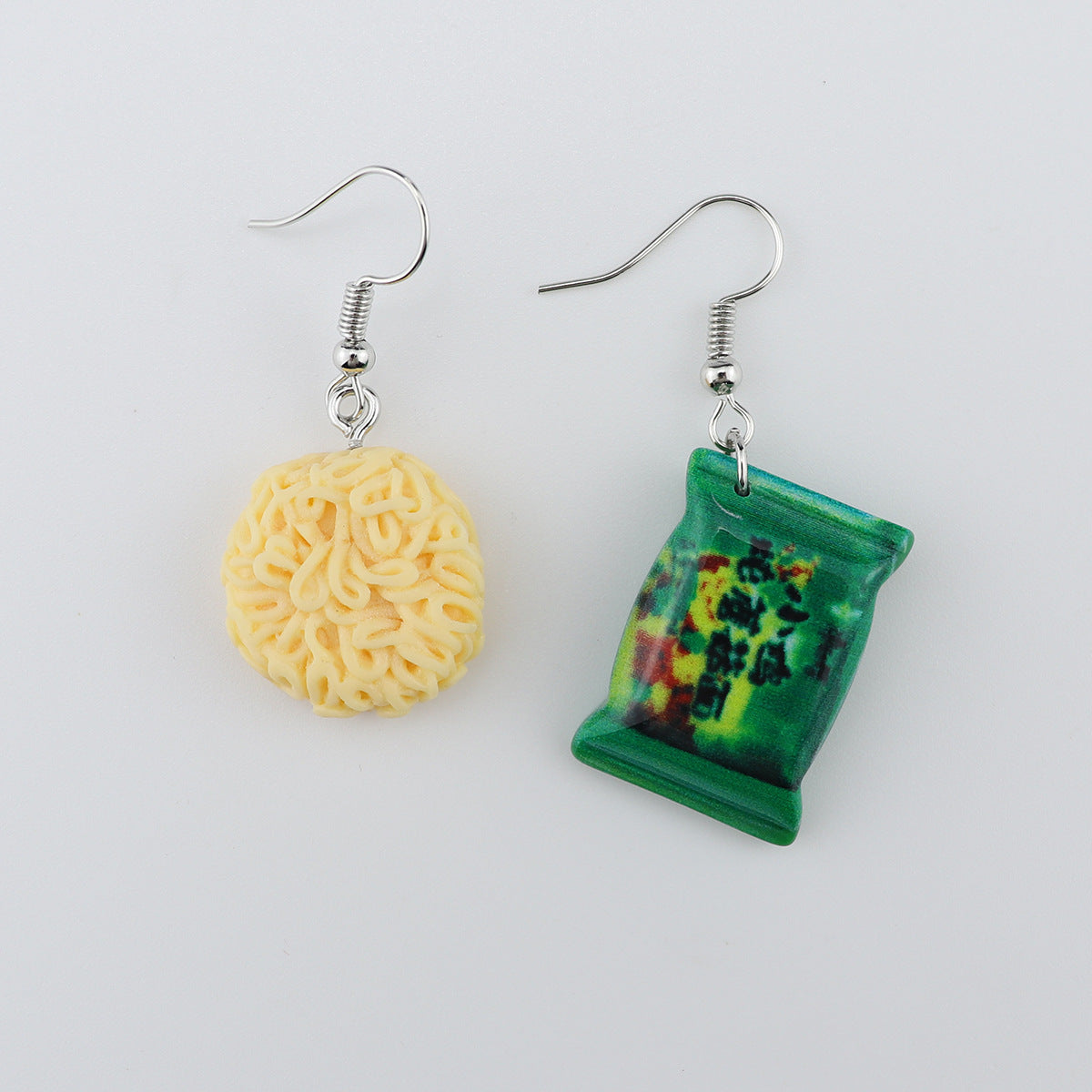 1 Pair Simple Style Cartoon Plastic Resin Drop Earrings