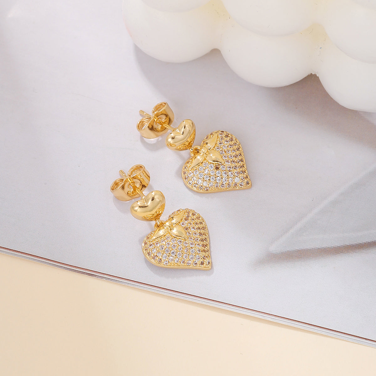 1 Pair Sweet Simple Style Heart Shape Plating Inlay Alloy Zircon 18k Gold Plated Earrings